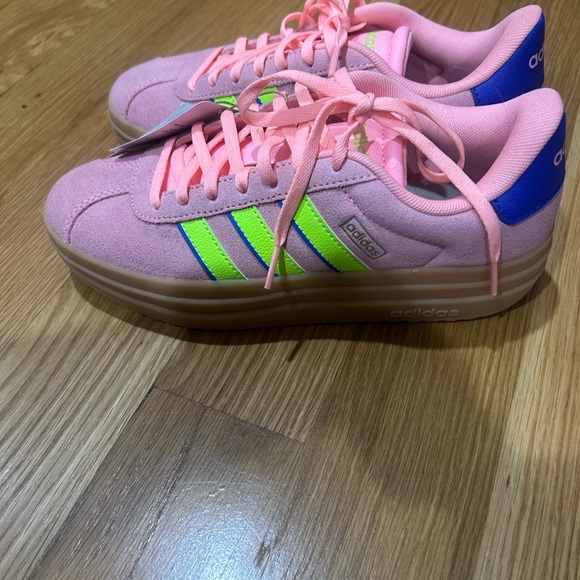Adidas Women's Pink Sneakers with Neon Green Accents - Picture 4 of 4